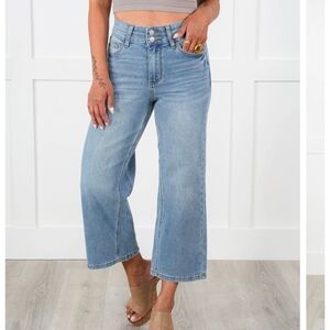 Judy Blue Wide Crop Jeans - Women's Size 11/30